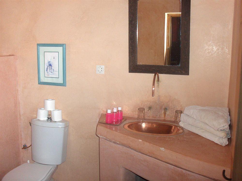 Kasbah Du Peintre Bed & Breakfast Ait Benhaddou Exterior foto