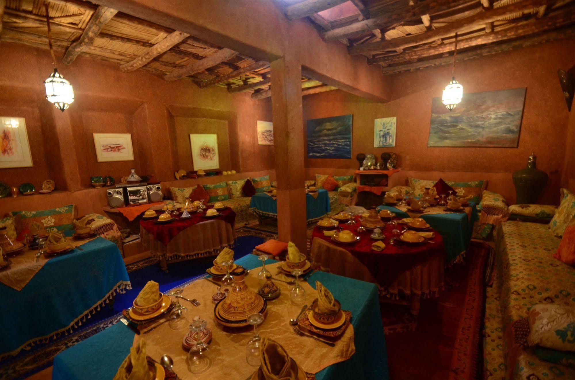 Kasbah Du Peintre Bed & Breakfast Ait Benhaddou Exterior foto