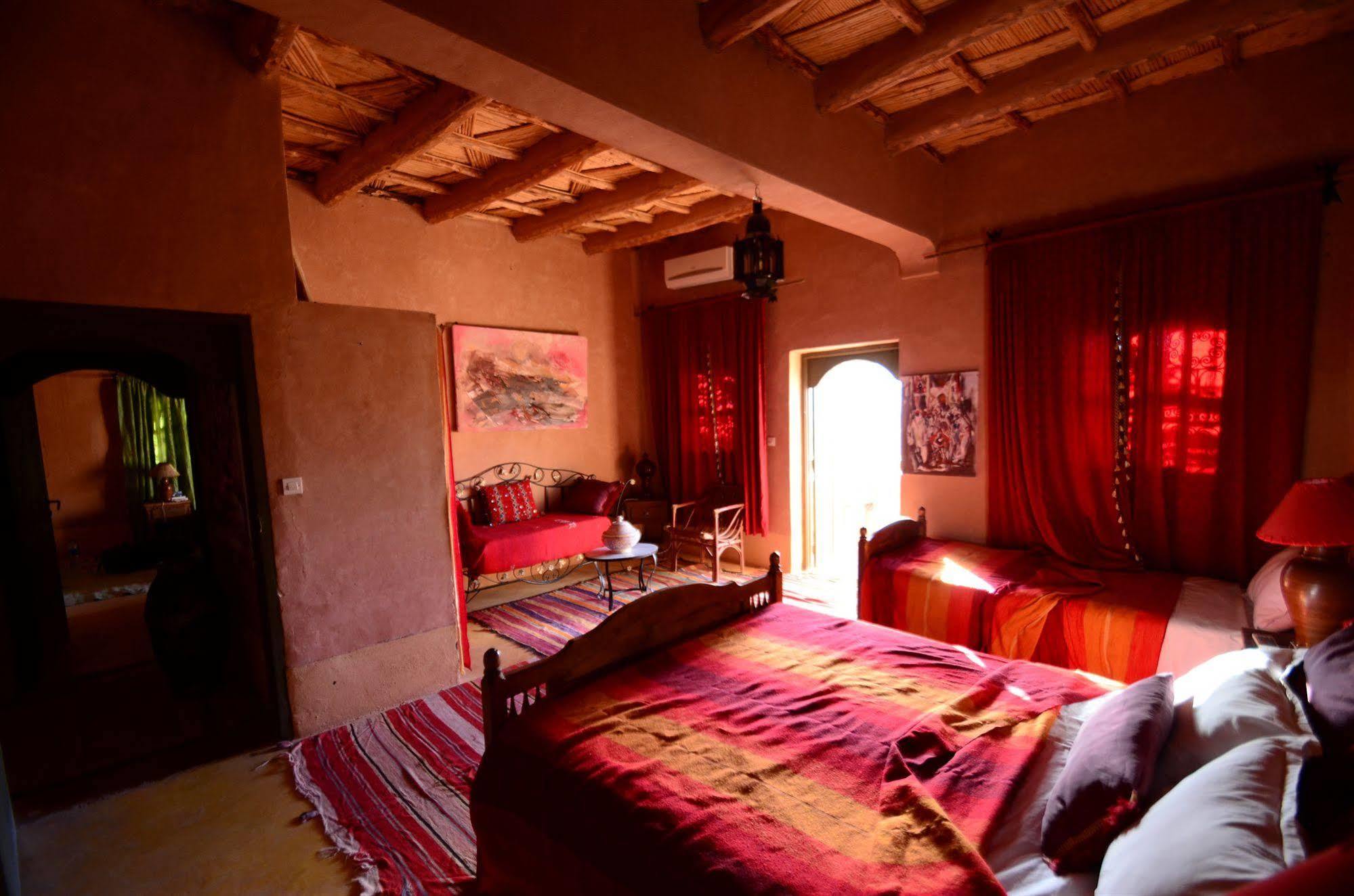 Kasbah Du Peintre Bed & Breakfast Ait Benhaddou Exterior foto