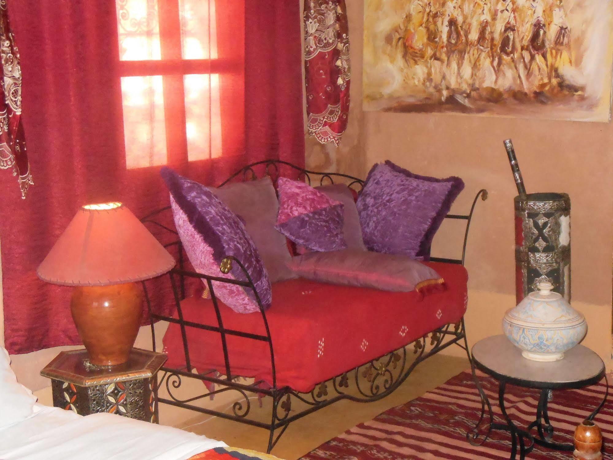 Kasbah Du Peintre Bed & Breakfast Ait Benhaddou Exterior foto