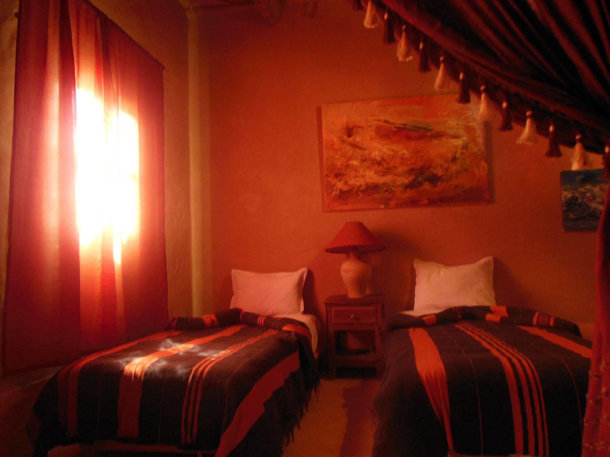 Kasbah Du Peintre Bed & Breakfast Ait Benhaddou Exterior foto