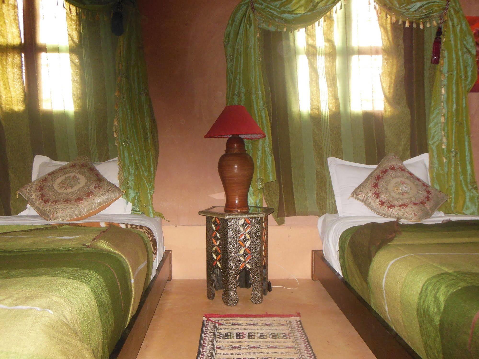 Kasbah Du Peintre Bed & Breakfast Ait Benhaddou Exterior foto